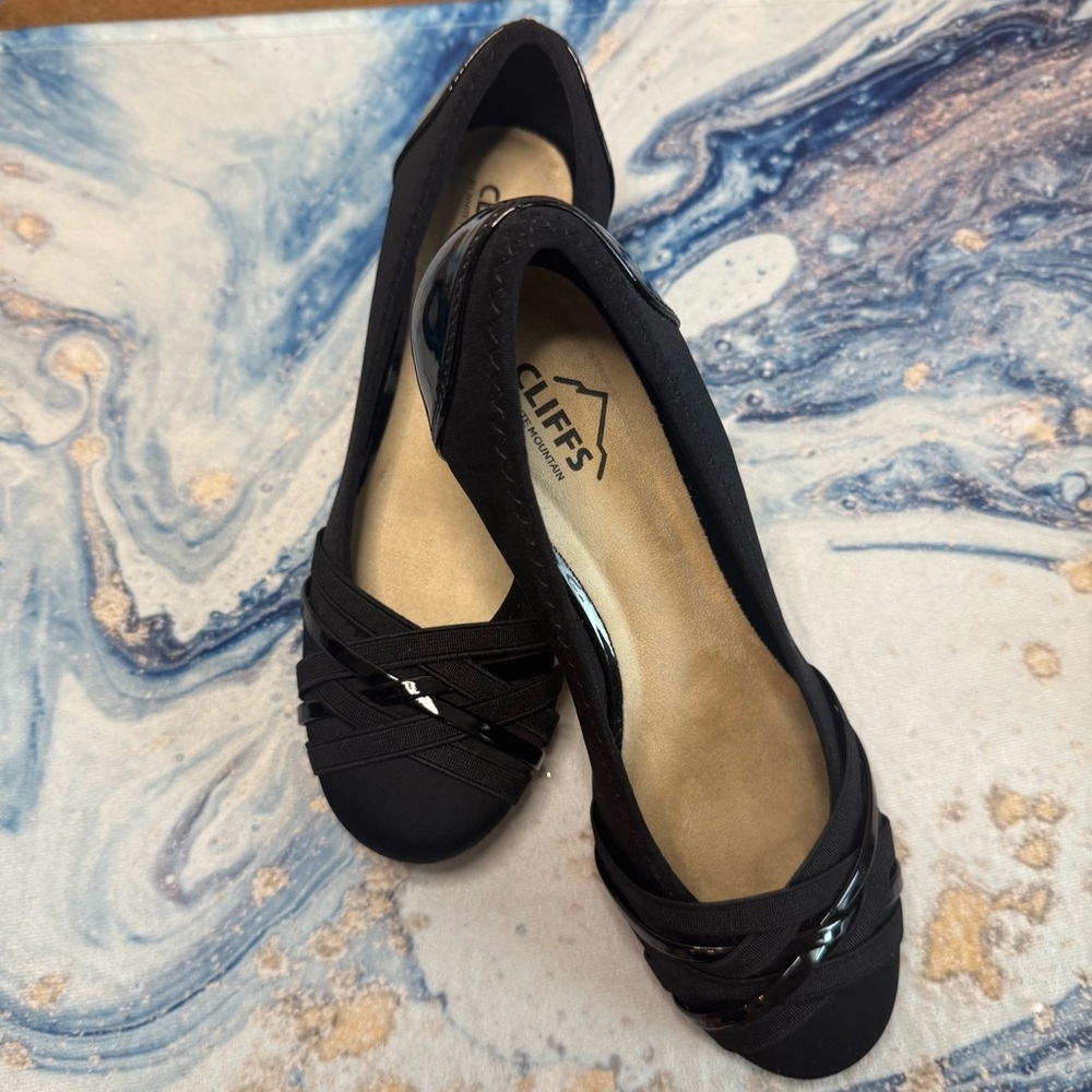 CLIFFS Women's Black Peep Toe Shoes
